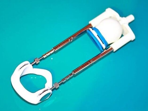 Fallusu uzatmak için özel bir cihaz - bir uzatıcı kullanabilirsiniz.